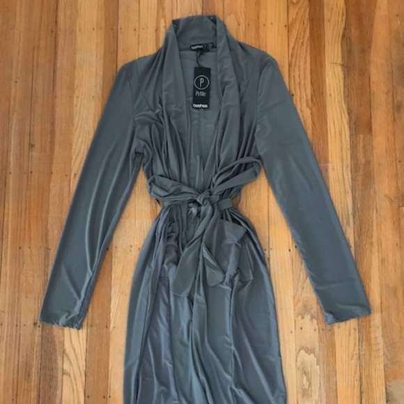 NWT Boohoo Marlin Longline Duster (Size 4P) - Picture 2 of 3